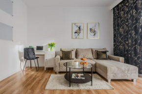 Lumina stylish apart with parking in City Center